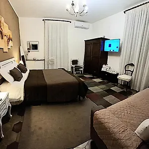 Apartamento Casa Ferrari Testaccio E Trastevere Wi-fi Free, Roma